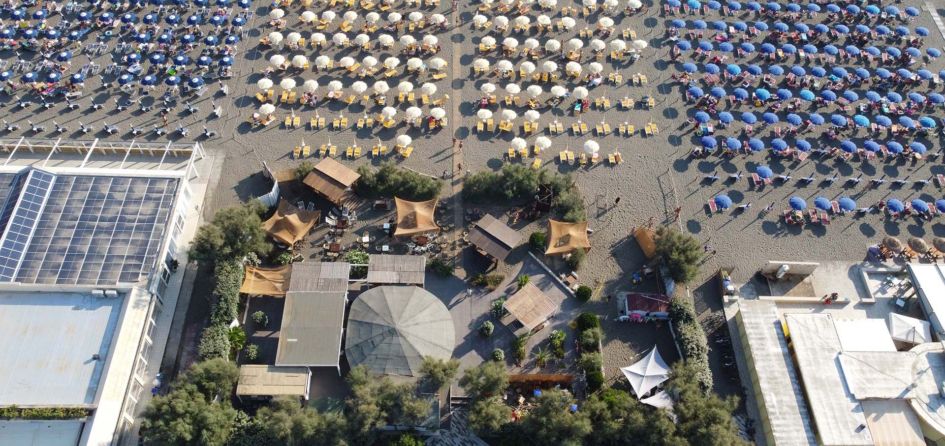 La spiaggia privata rende l’hotel uno dei pochi hotel 4 stelle sul mare in Maremma.